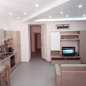 Apartment Street House, Naples