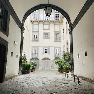 Casa vacanze Casa Ninetta - Spaccanapoli - Il Tipico Pianterreno Della Antica!, Napoli