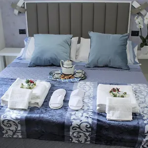 Mariana Luxury נאפולי